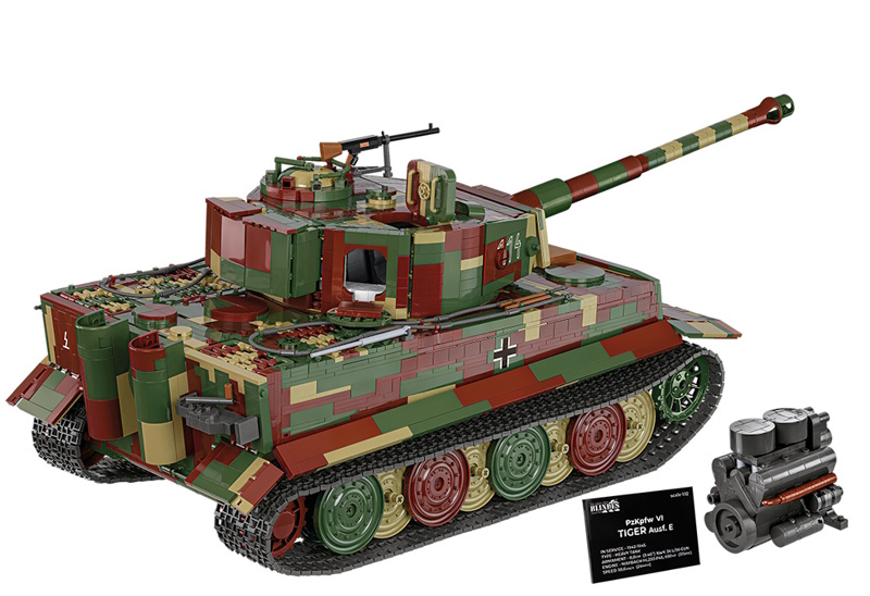 COBI 2807 Panzer VI Ausf. E 1:12 Set mit Typenschild und Motor Rückseite